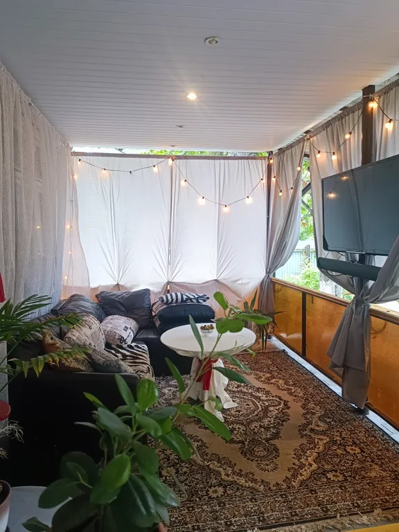 Домик в Лениском на берегу озера