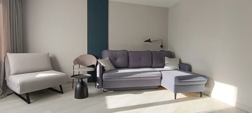 Стильные апартаменты в центре города Синий акцент