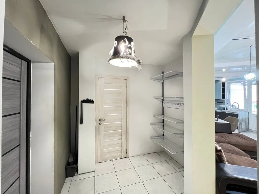 Трехкомнатная с оригинальным дизайнерским ремонтом ЦЕНТР