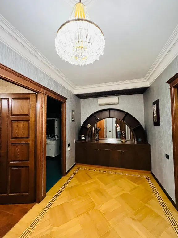 Spacious and comfortable apartment + jacuzzi near northern ave, center