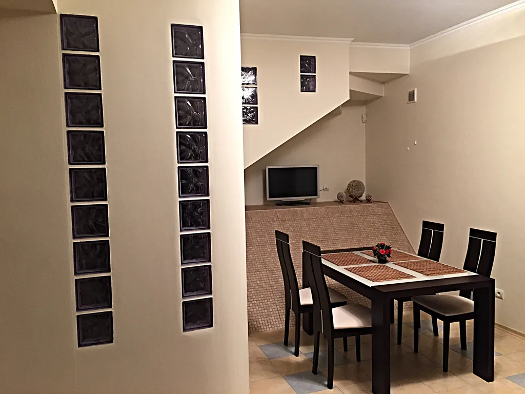 Бассейн. Панорамный вид на море.