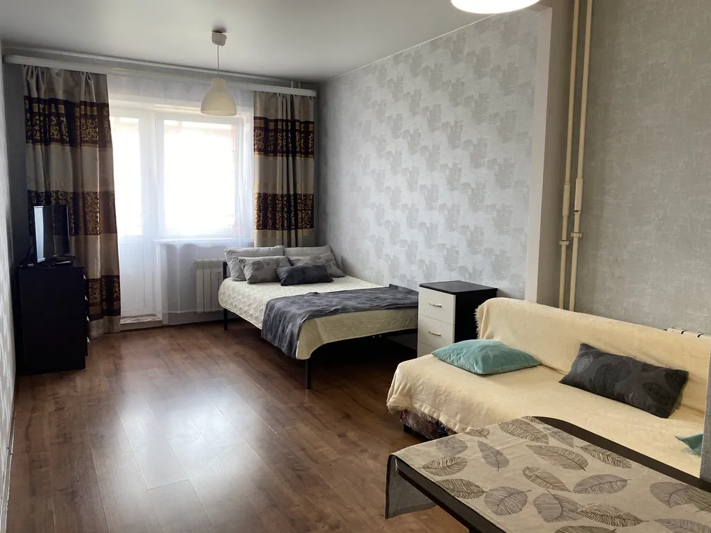 Квартира с видом на взлетную полосу аэропорта