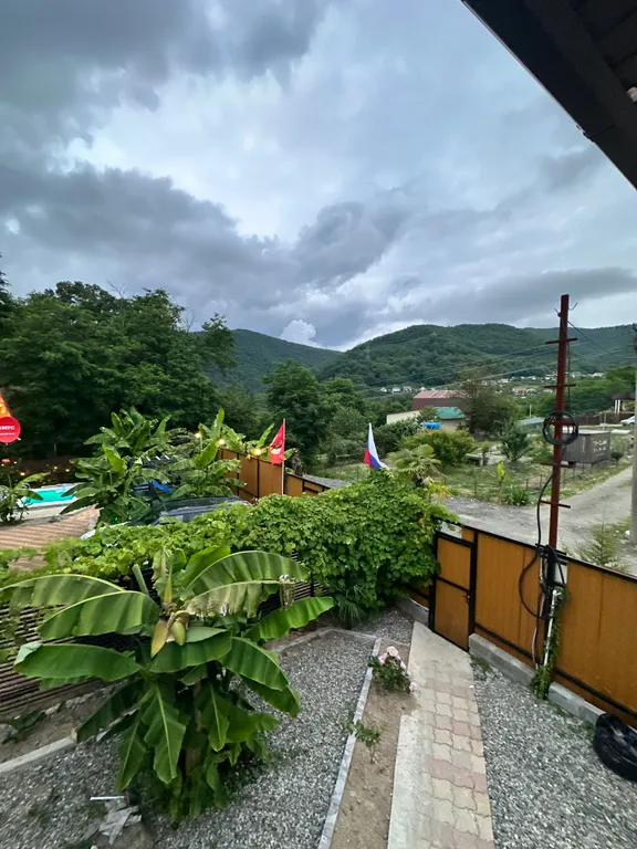 Уютный дом с бассейном и печью