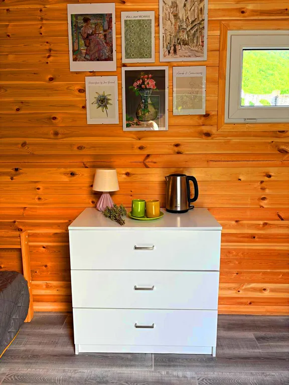 Коттедж Комфортабельный эко-домик Лаванда в горах у моря — Прасковеевка