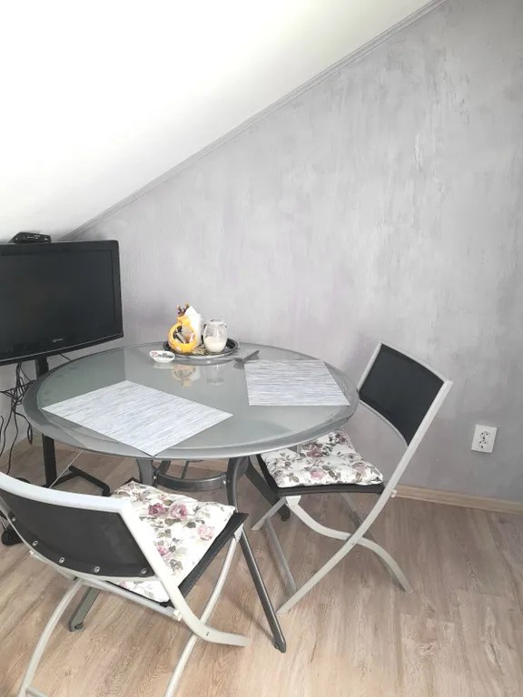 Квартира Квартира Уютная студия в мансарде рядом с Амалиенау — Калининград