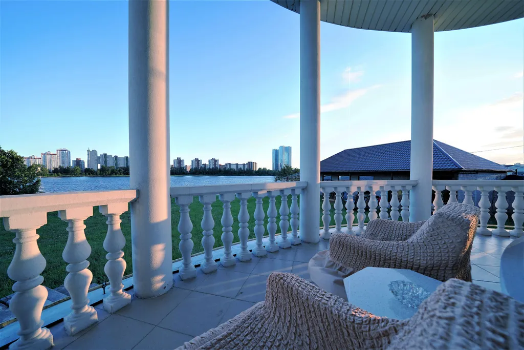 Коттедж на собственном берегу Невы — аренда посуточно в Санкт-Петербург