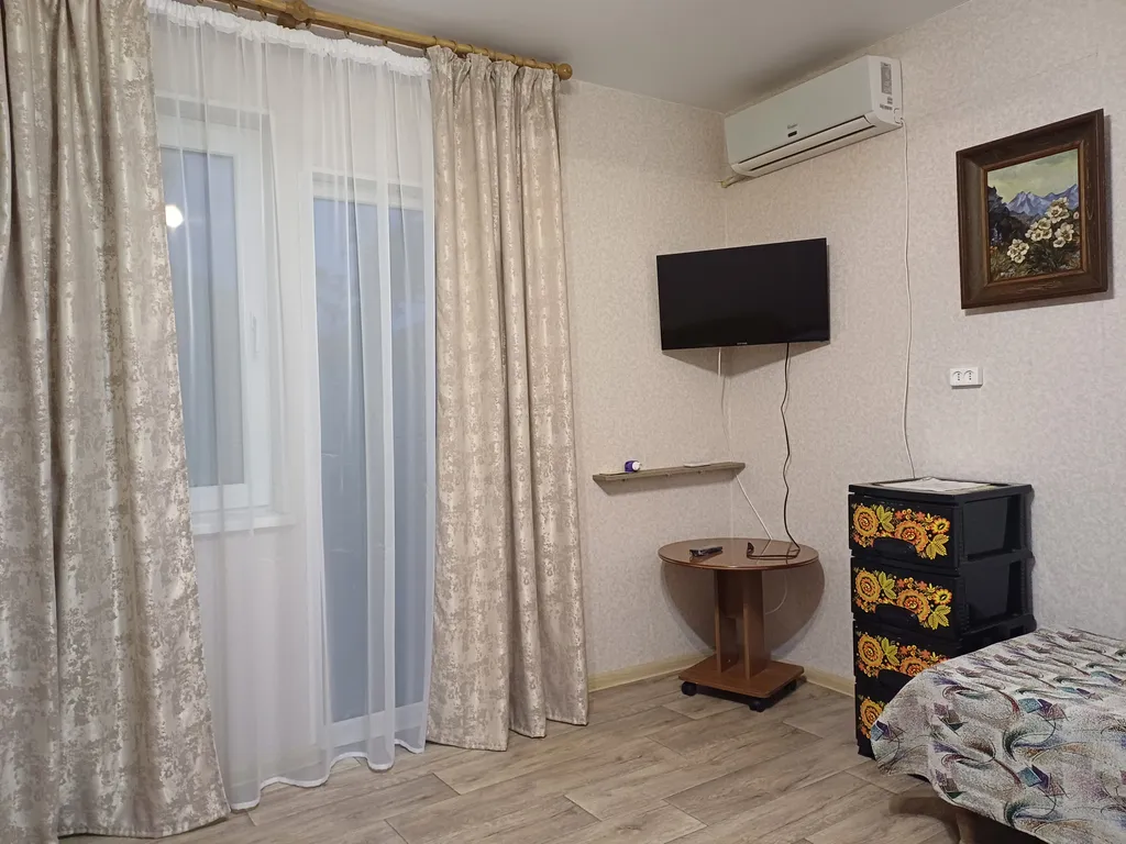 Коттедж Уютный домик в тихом месте — Витязево