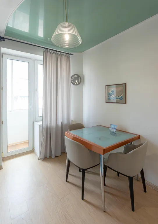 Уютная 3-комнатная квартира в центре с видом на море