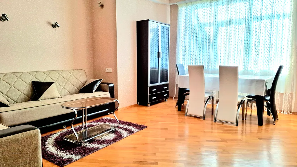 2-комнатная квартира в новопостроенном доме в центре