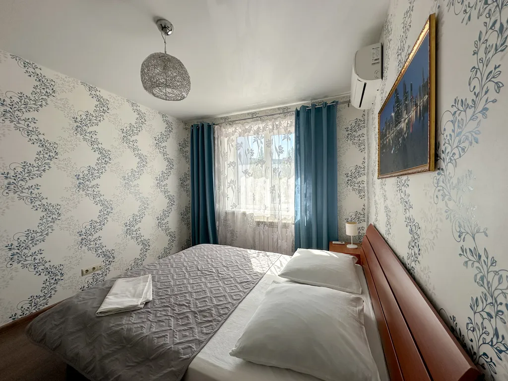 Двухкомнатная просторная квартира для вашего отдыха