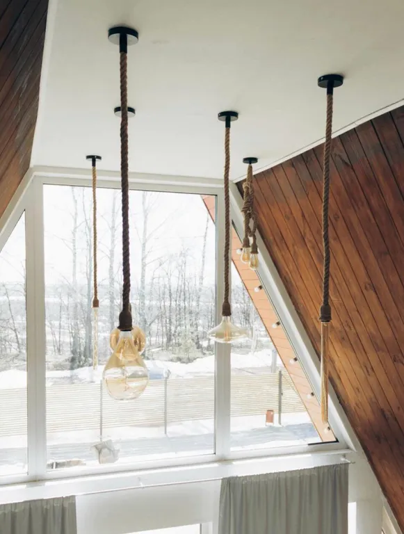 Треугольный дом.