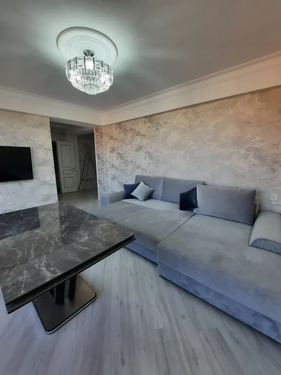 Светлая, чистая квартира в новом доме с евроремонтом