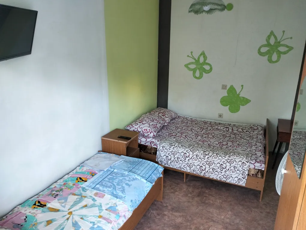 Квартира Комната-эконом с цветочным двориком в тихом районе — аренда посуточно в Анапа