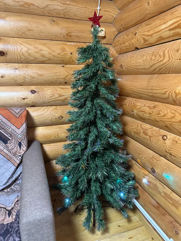 Коттедж Уютный дом с видом на пруд — Селятино