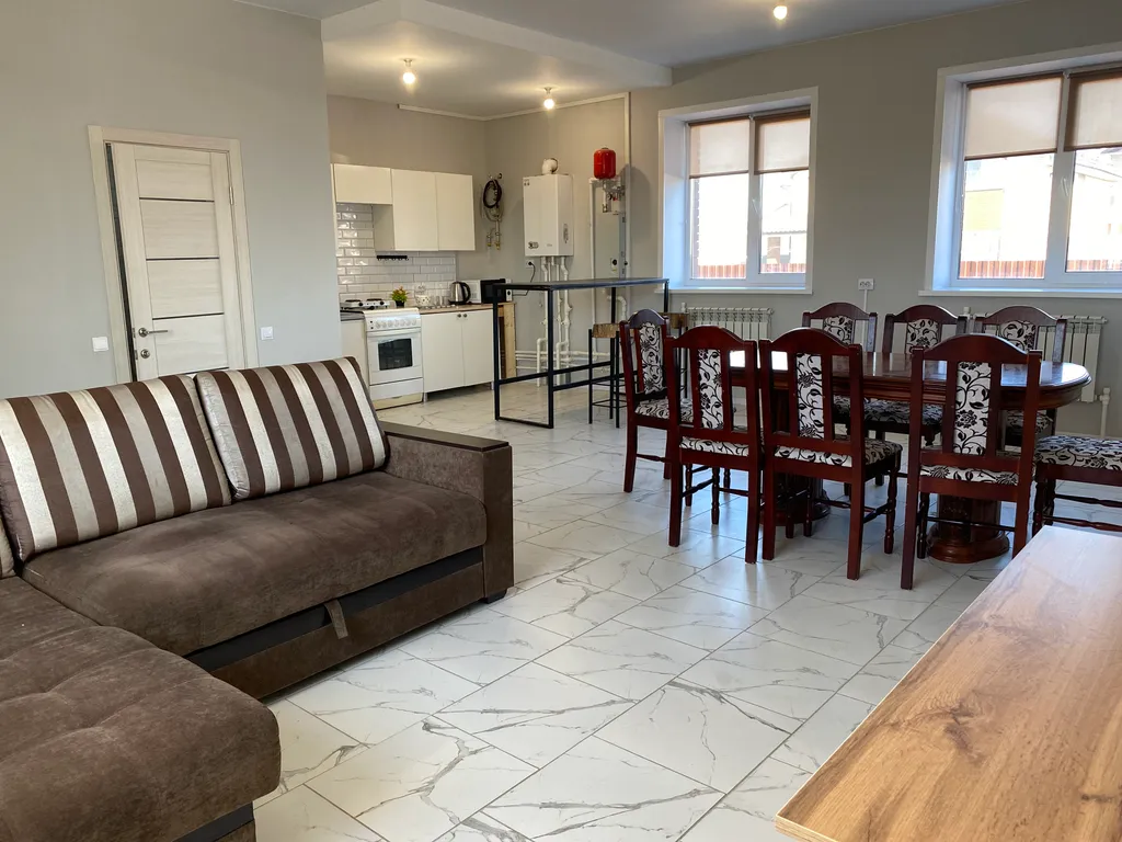 4 комнатный 2 этажный дом