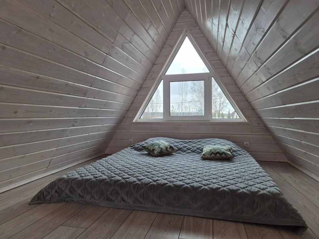 Коттедж Коттедж А-фрейм Кофейный с сибирским банным чаном и баней на берегу реки — Каблуково