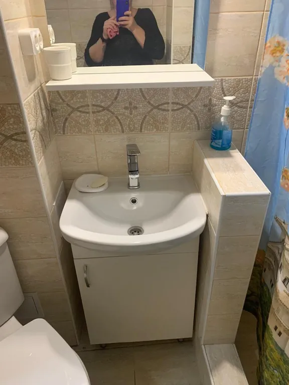 Уютная двухкомнатная квартира в центре Пицунды