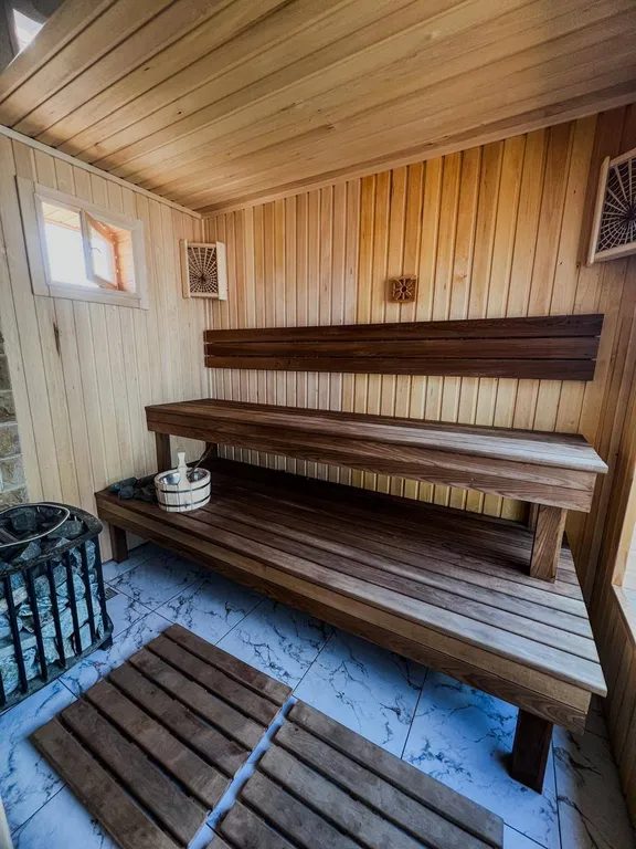 Барнхаус с баней и теплым бассейном