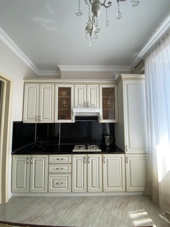 Уютная светлая квартира у моря с красивым видом из окон