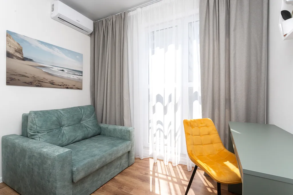 Just rent this apartment)