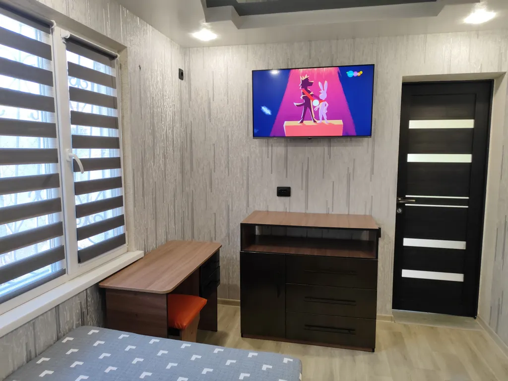 Коттедж Коттедж Уютная и комфортная двухкомнатная квартира — Евпатория