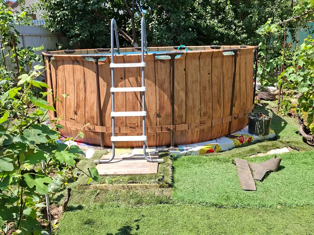 Часть дома (2 этаэ)с отдельным входом.