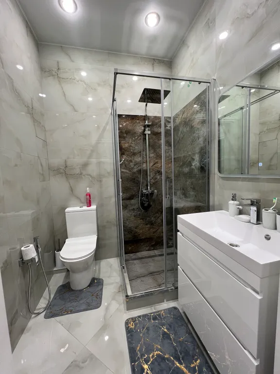 Уютная квартира в центре города с видом на горы