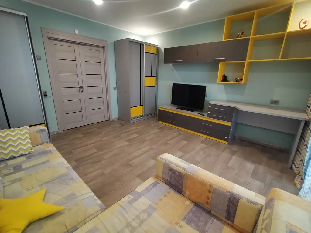 Квартира рядом с ТРЦ Родник