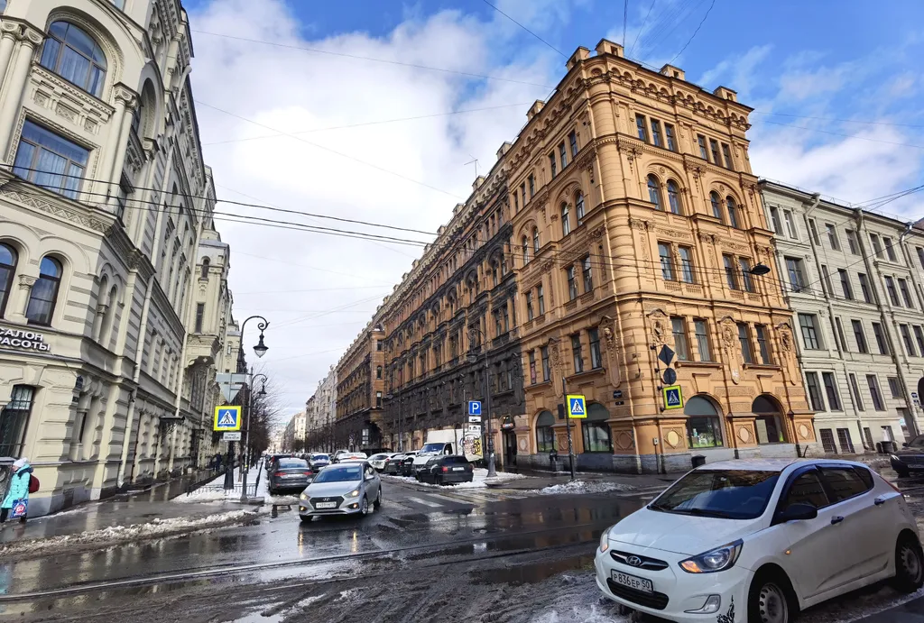 Студия у театра в самом сердце города