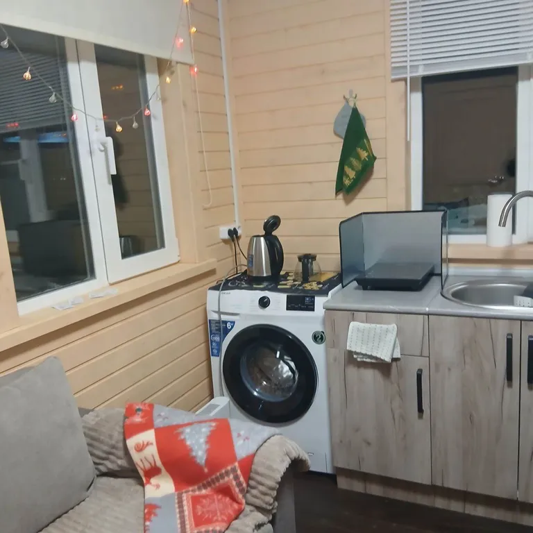 Домик на острове