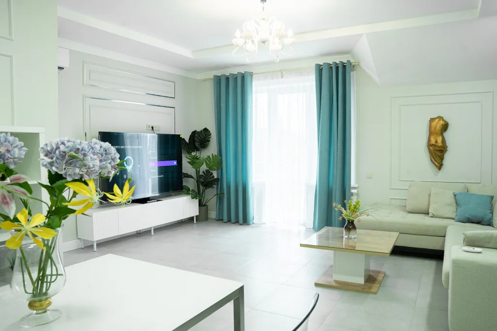 Уникальная локация-отдельный этаж из 3 комнат в спа-комплексе