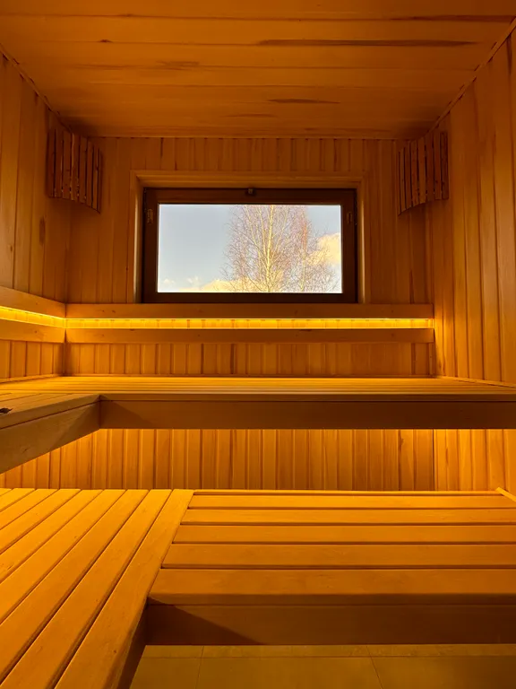 Дом с баней у водохранилища