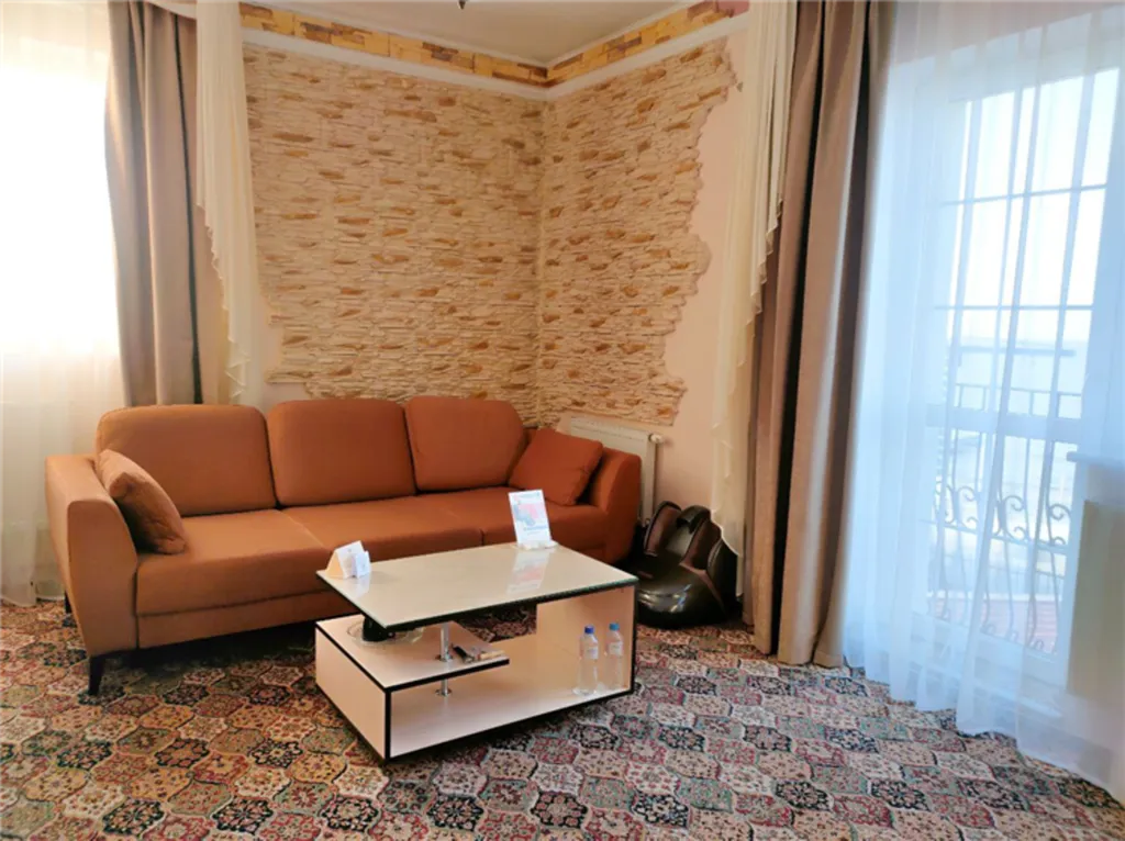 Люкс двухкомнатный с видом на море (корп.С)