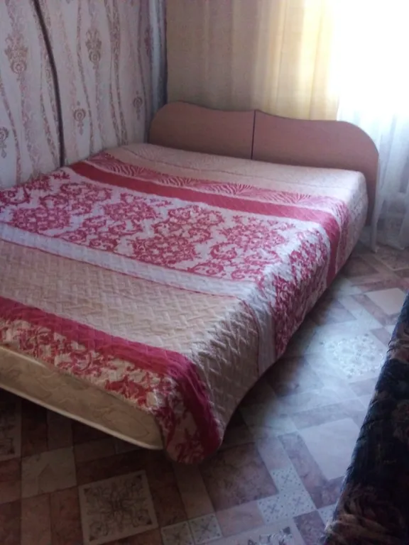 Квартира Комната в гостевом домике Д. — аренда посуточно в Богучар