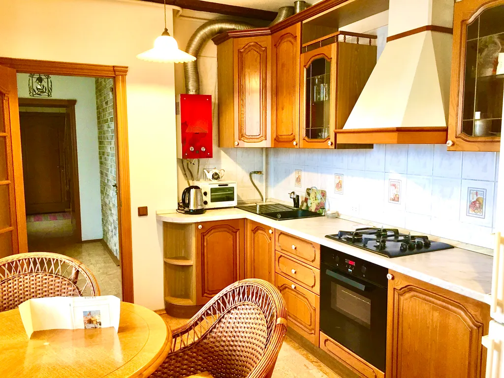 Коттедж Красивый дом с русской баней на дровах и теплым бассейном — Обухово