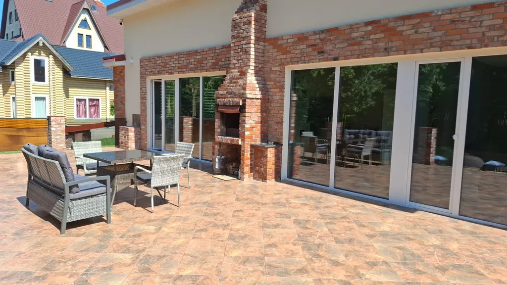 Вилла на первой береговой линии