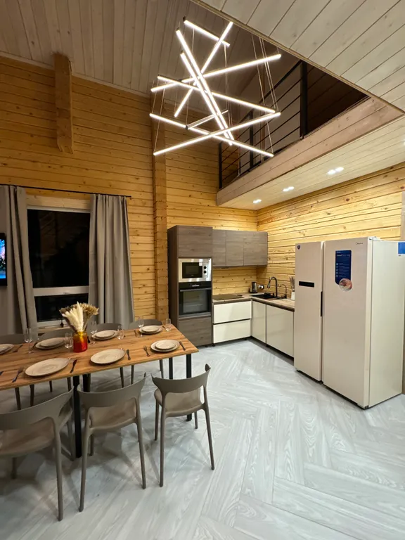 Коттедж в окружении леса десять минут на машине до южного склона