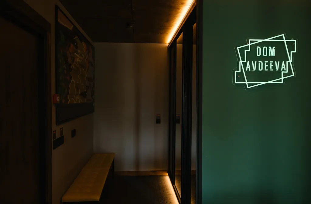 Дом из металлических морских контейнеров