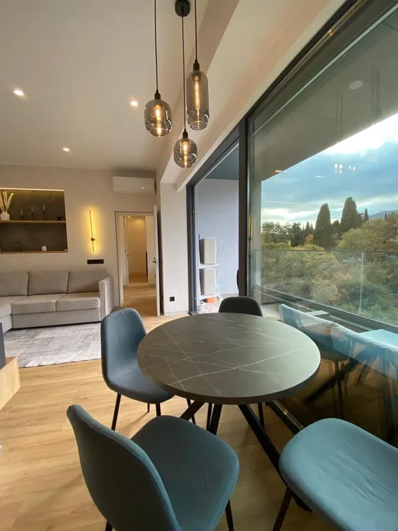 Шикарная двухкомнатная квартира в Приморском парке