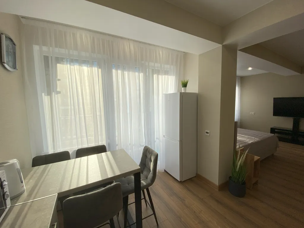 Шикарная 1-комнатная квартира на берегу моря