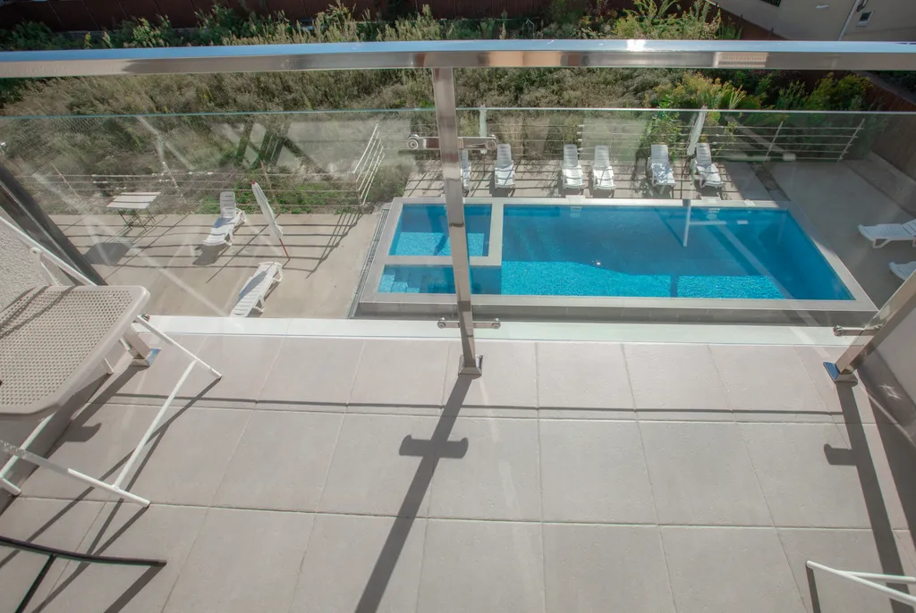 Уютная квартира с бассейном