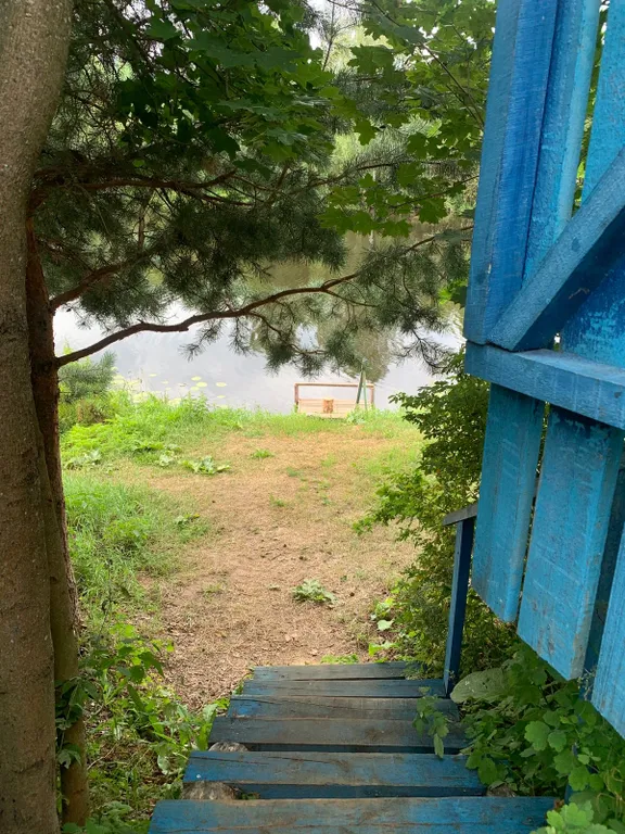 Домик у реки