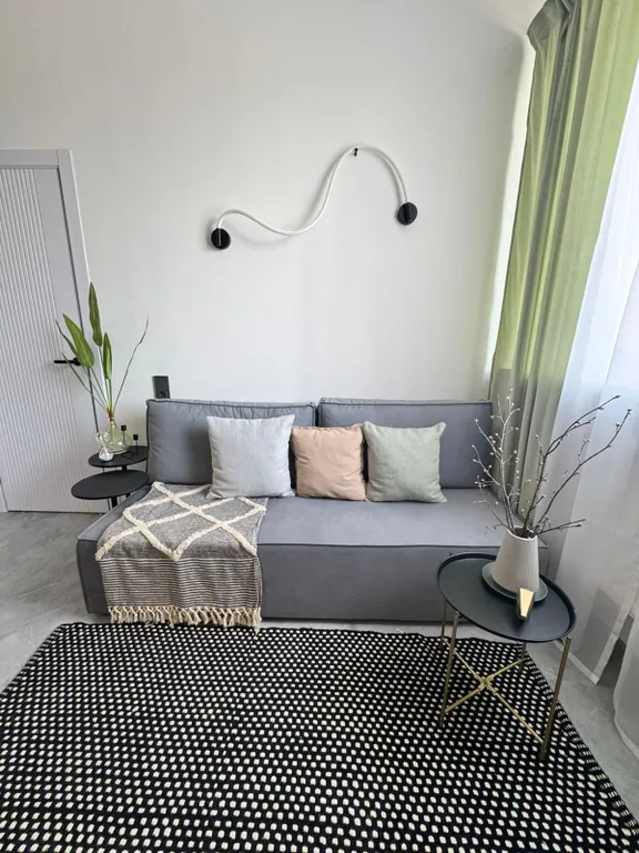 Современная квартира с отдельной спальней в европейском стиле — аренда посуточно в Ижевск