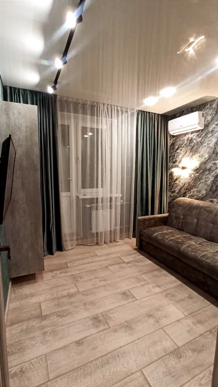 2-комнатная квартира у набережной в центре микрорайона Город Спутник