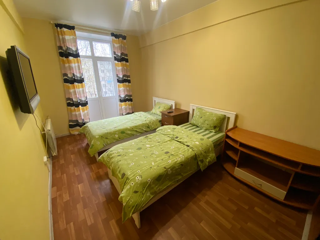 4-комнатная Квартира — аренда посуточно в Гатчина