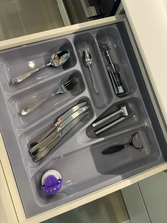 SvoyLux солнечный остров в океане