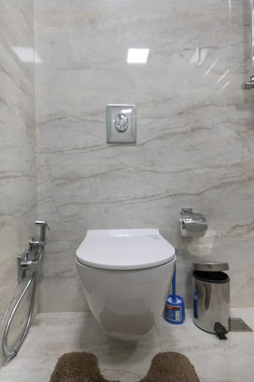 Квартира с видом на бульвар в центре города