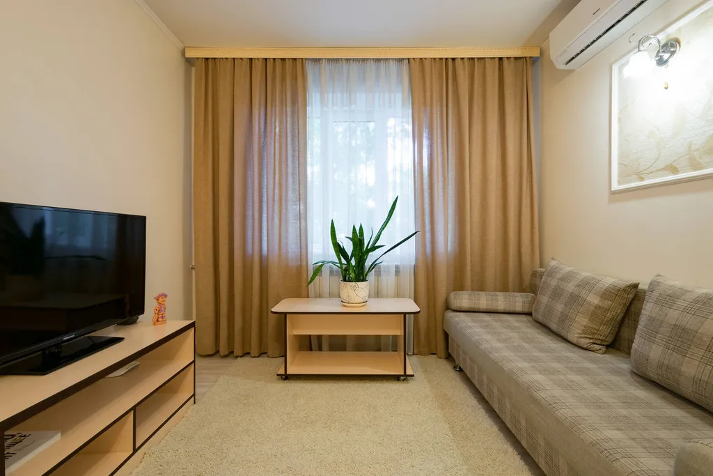 2 комнатная квартира в центре рядом с главной площадью Алматы