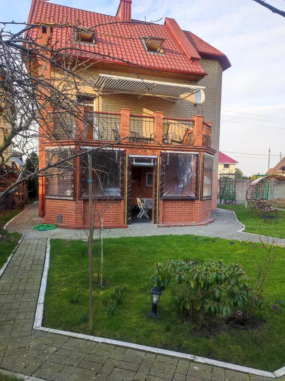 Уютный кирпичный коттедж с баней на дровах и велосипедами для прогулок