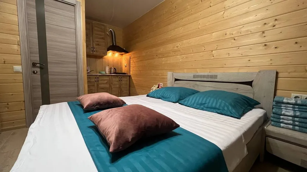 Коттедж 4-х местный домик с кухней — Анапа